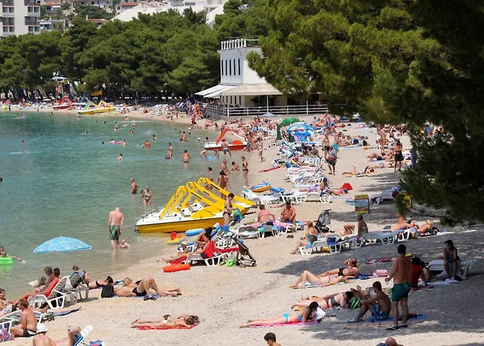 Apartman With Parking Space - 13871 *